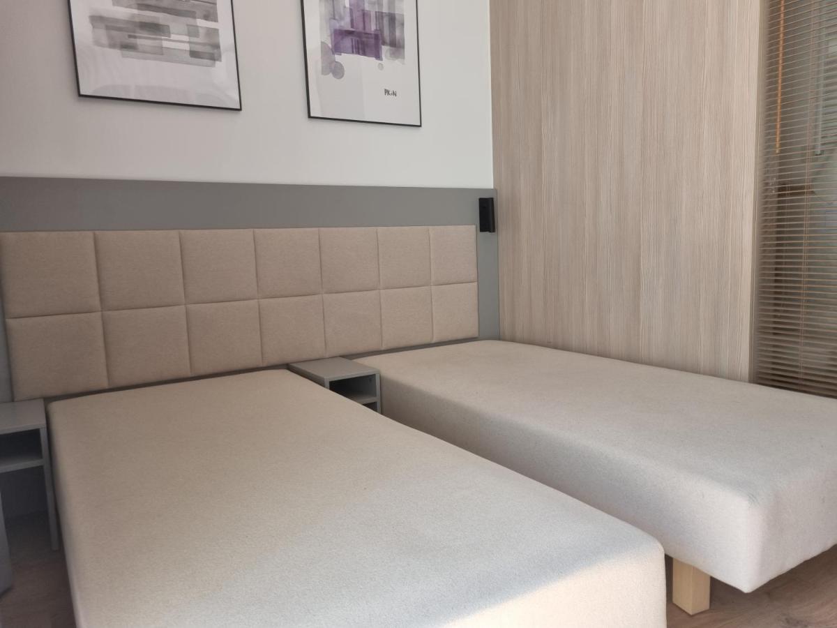 Aparthotel In Warsaw Very Close To The City Center, Free Underground Parking, Wifi, Air Conditioning, Balcony Екстер'єр фото